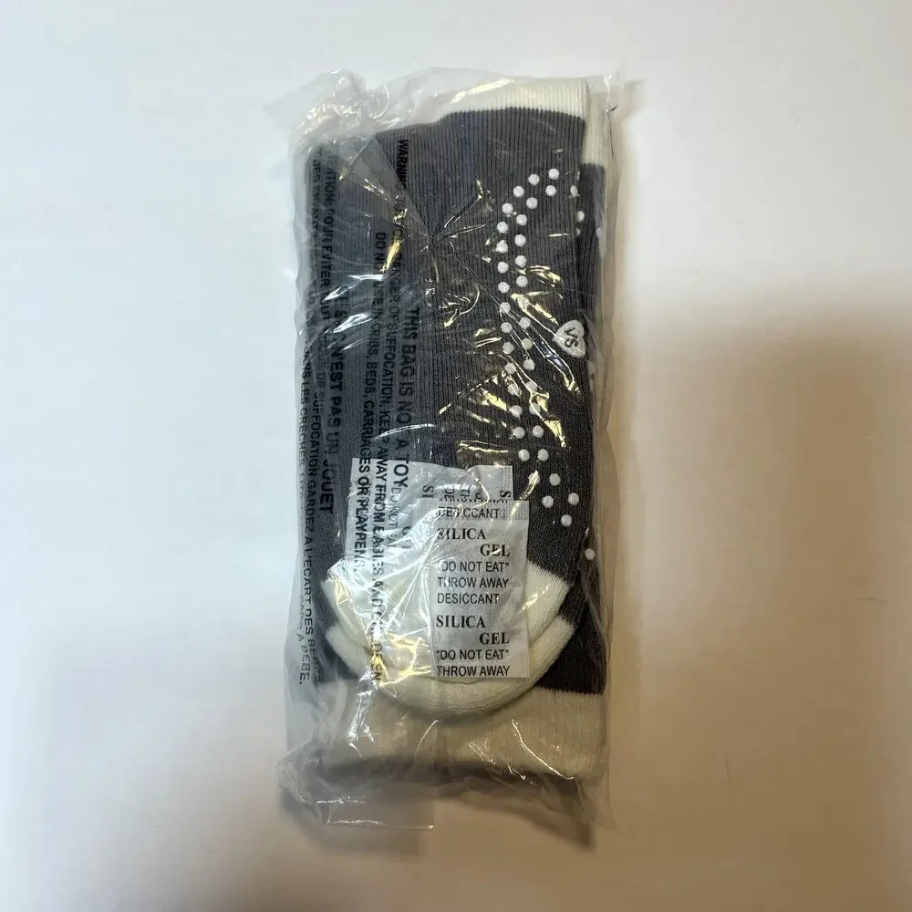 Victorias Secret Slipper Socks Gray White Womens One Size Lined Classic Grippers